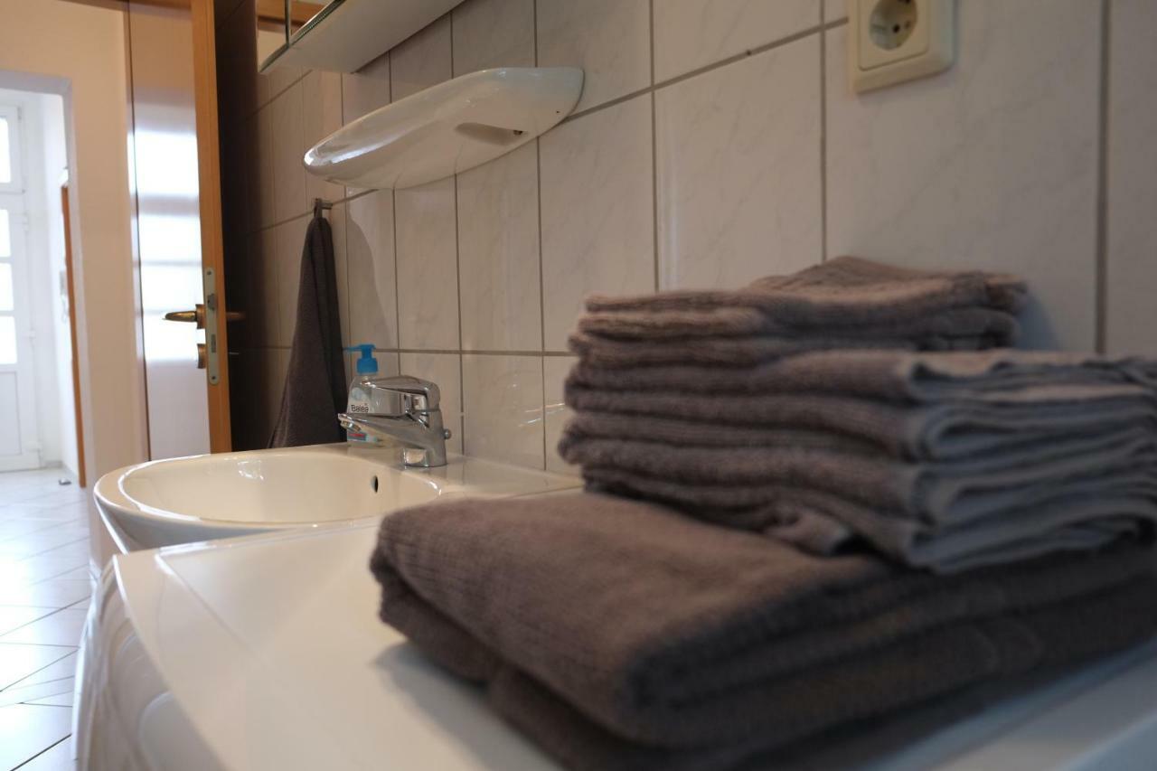Ferienwohnung Mit Terasse Oberhausen  Exterior foto